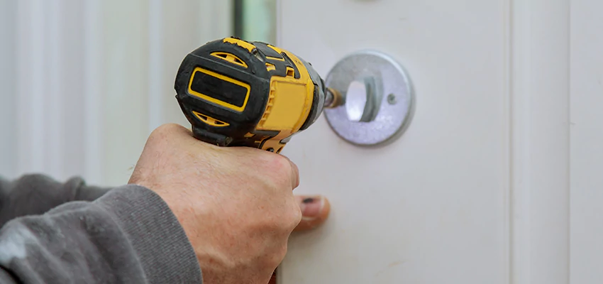 Street Locksmith For Smart Lock Repair in Calipatria, CA